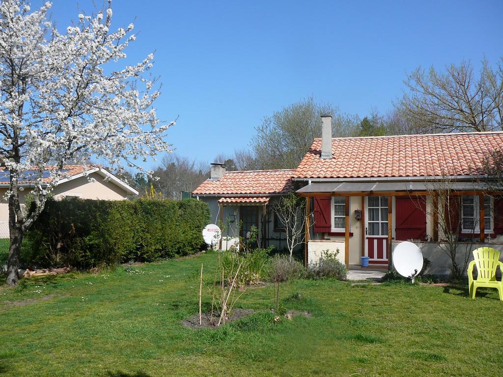 Guesthouse La Burle Parentis-en-Born Chambre photo