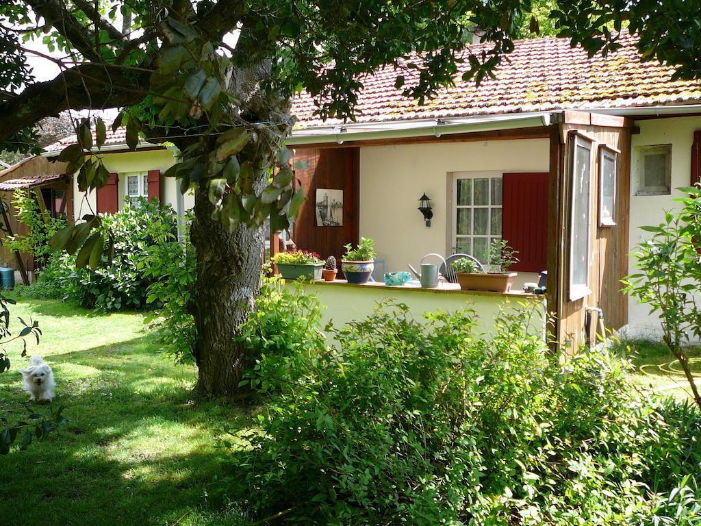 Guesthouse La Burle Parentis-en-Born Chambre photo